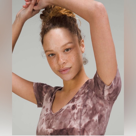 Lululemon NWT Align™ T-Shirt sz 10 diamond dye mink bery lunar rock shadow - Picture 3 of 4